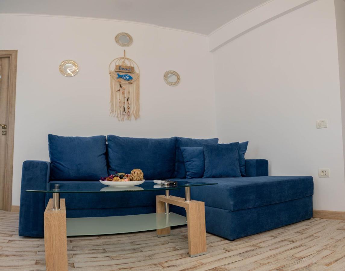 Yzza Apartament นาโวดาริ ภายนอก รูปภาพ